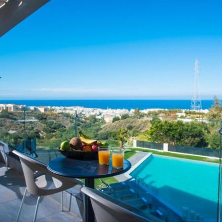Orama Luxury Villa 4 Bedrooms With Private Pool ヘルソニソス エクステリア 写真