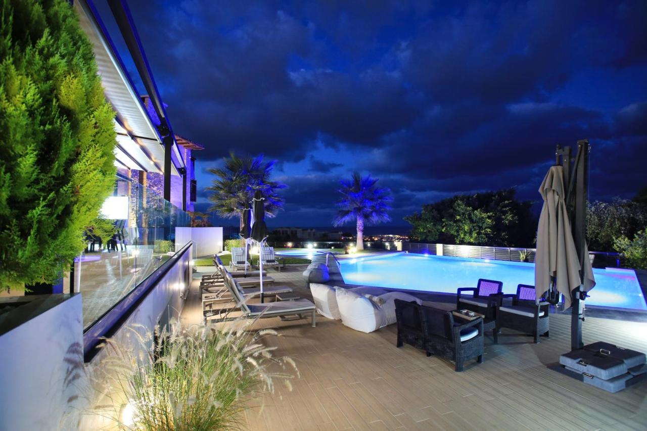 Orama Luxury Villa 4 Bedrooms With Private Pool ヘルソニソス エクステリア 写真