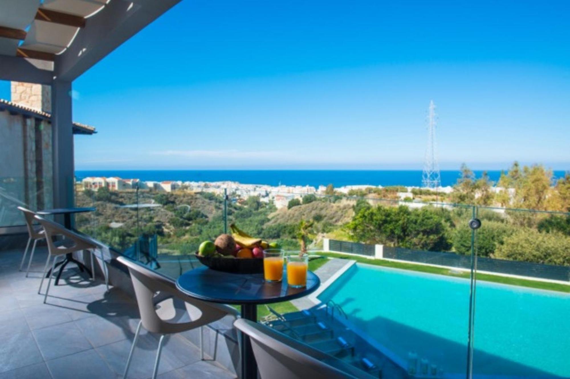 Orama Luxury Villa 4 Bedrooms With Private Pool ヘルソニソス エクステリア 写真