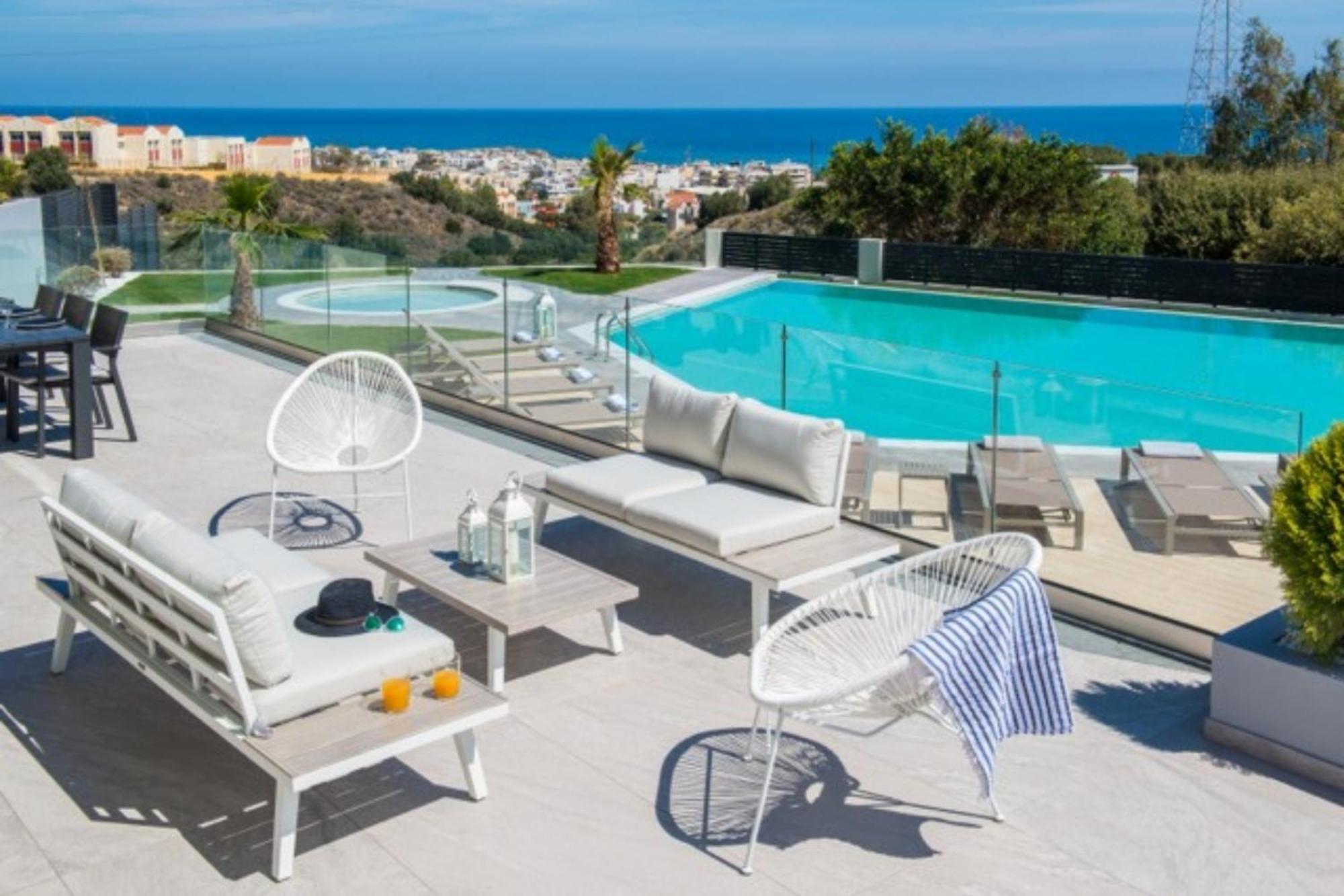 Orama Luxury Villa 4 Bedrooms With Private Pool ヘルソニソス エクステリア 写真