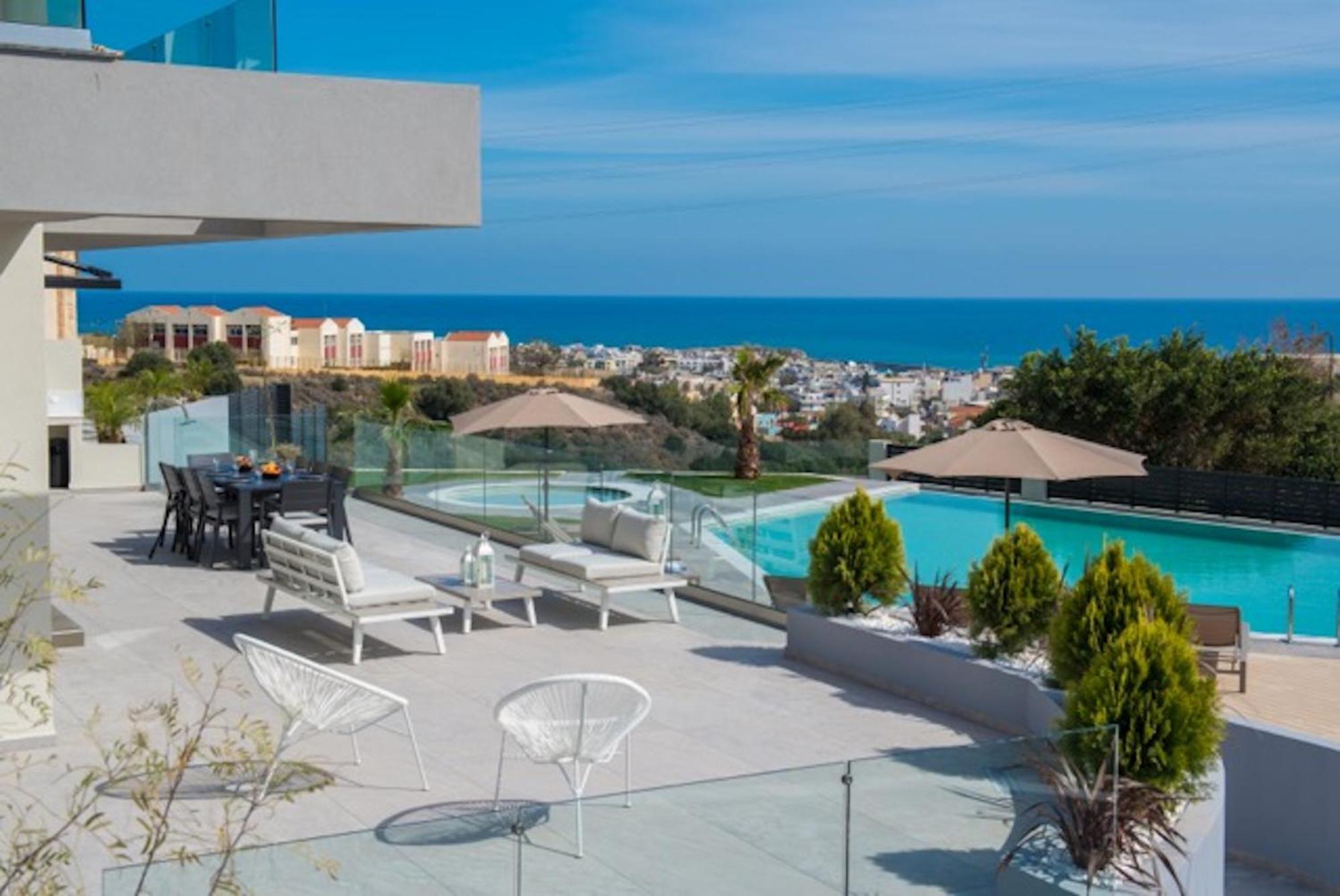 Orama Luxury Villa 4 Bedrooms With Private Pool ヘルソニソス エクステリア 写真