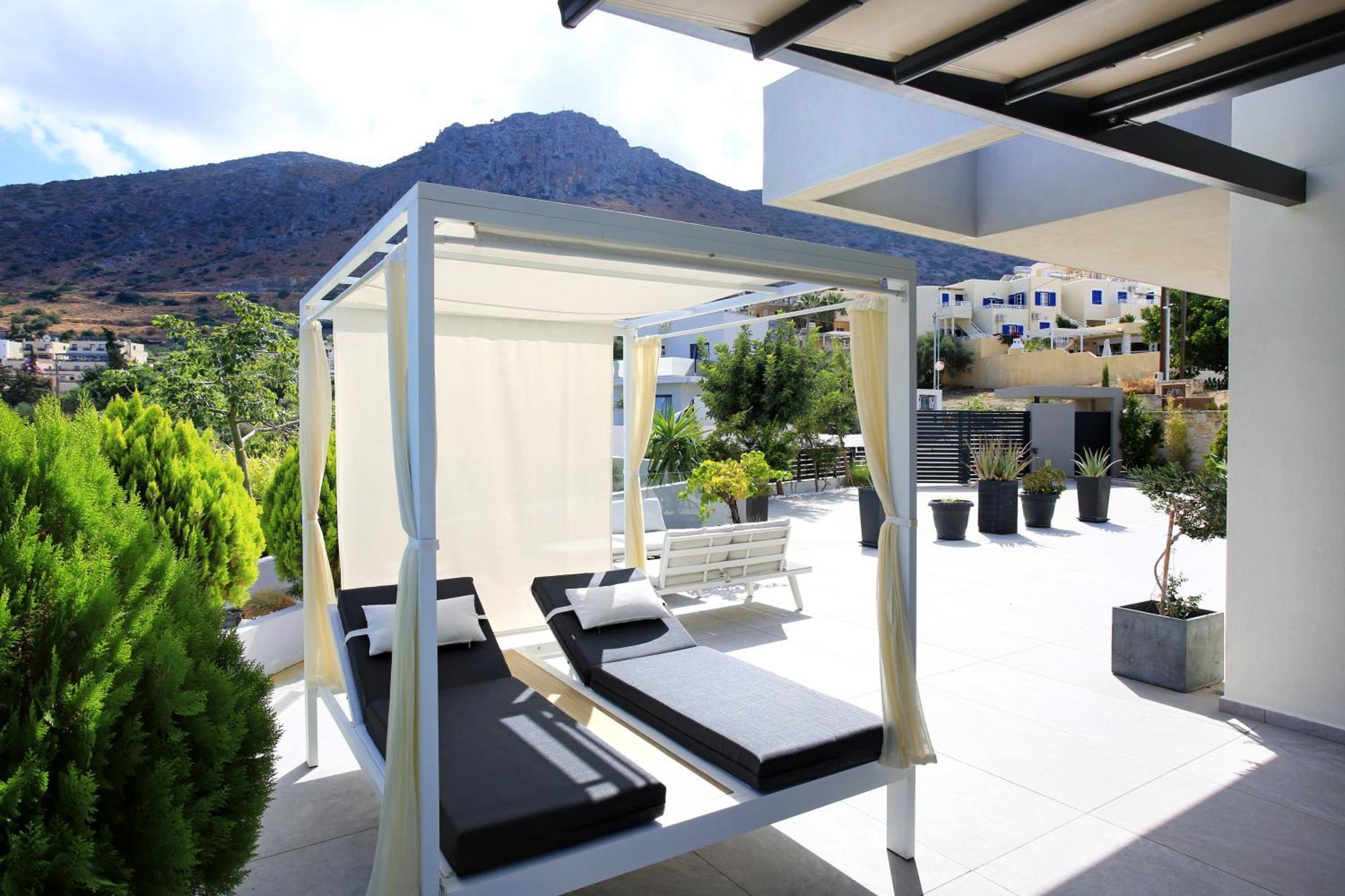 Orama Luxury Villa 4 Bedrooms With Private Pool ヘルソニソス エクステリア 写真